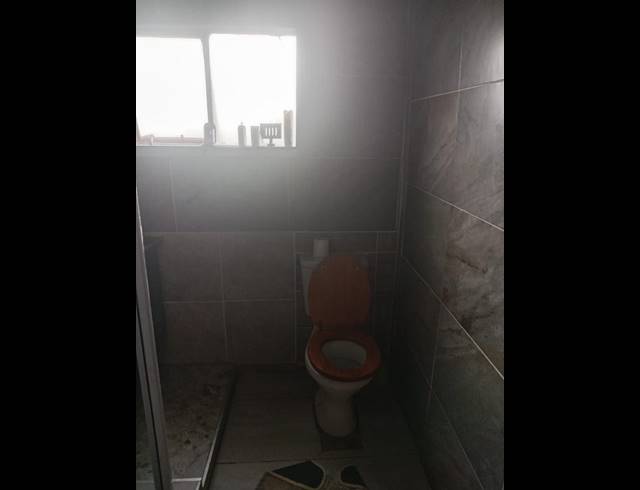 5 BEDROOM HOUSE FOR SALE IN NELLMAPIUS